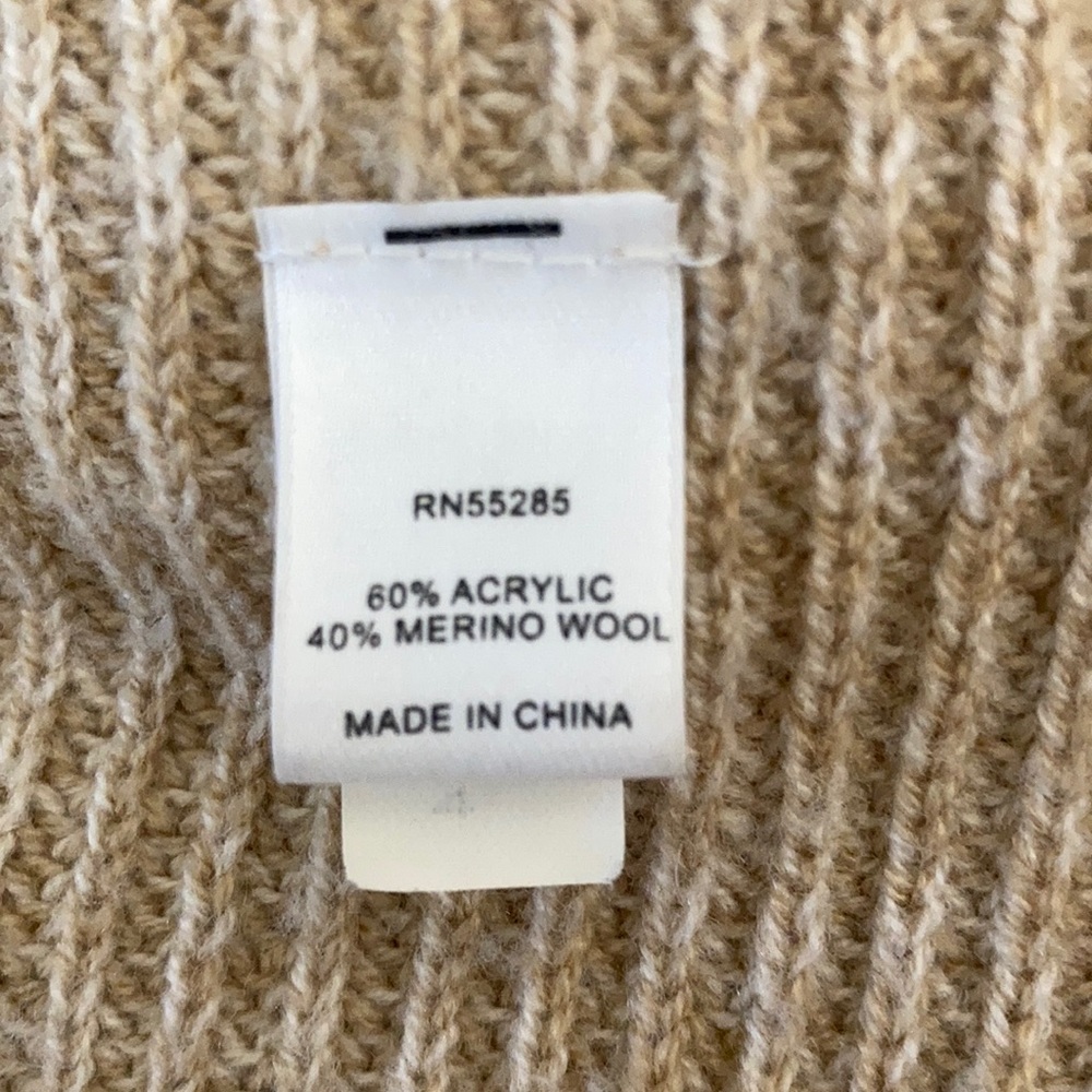 Women’s Express Sweater - Picture 4 of 4